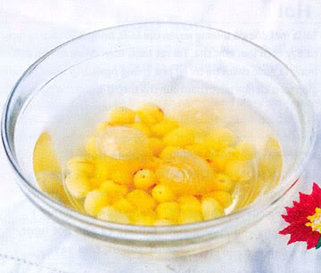 Yến sào chưng hạt sen